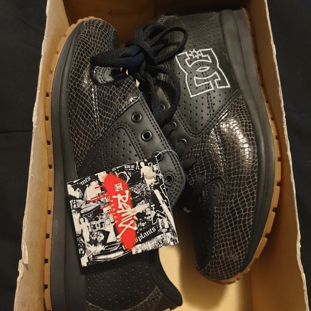 Travis barker dc alias remix limited edition